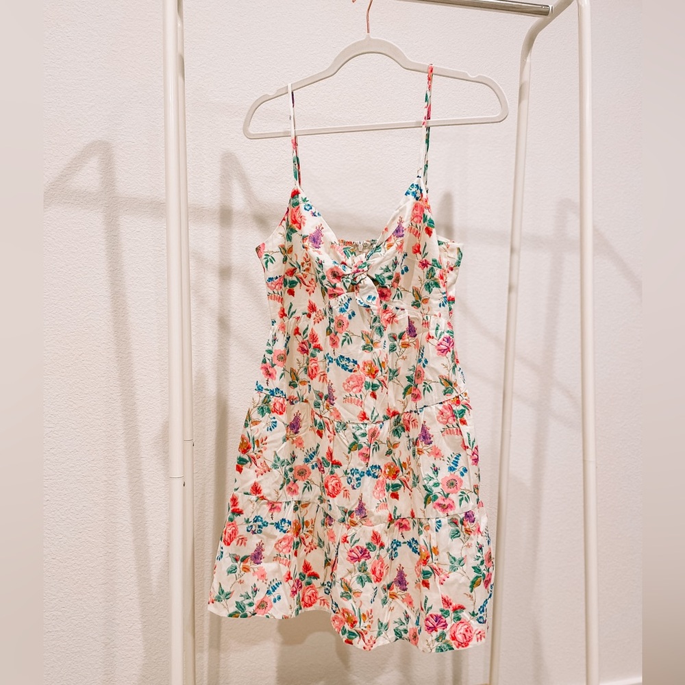 White Floral Dress // Size Medium